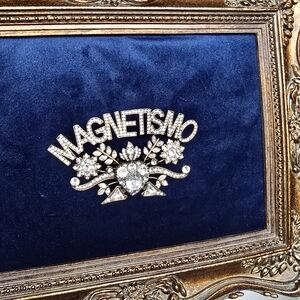 Gucci Magnetismo Brooch